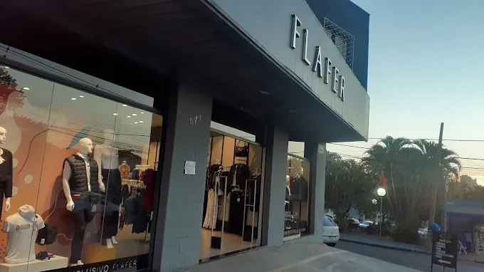 Fachada da unidade Flafer Dois Córregos, no bairro Piracicamirim